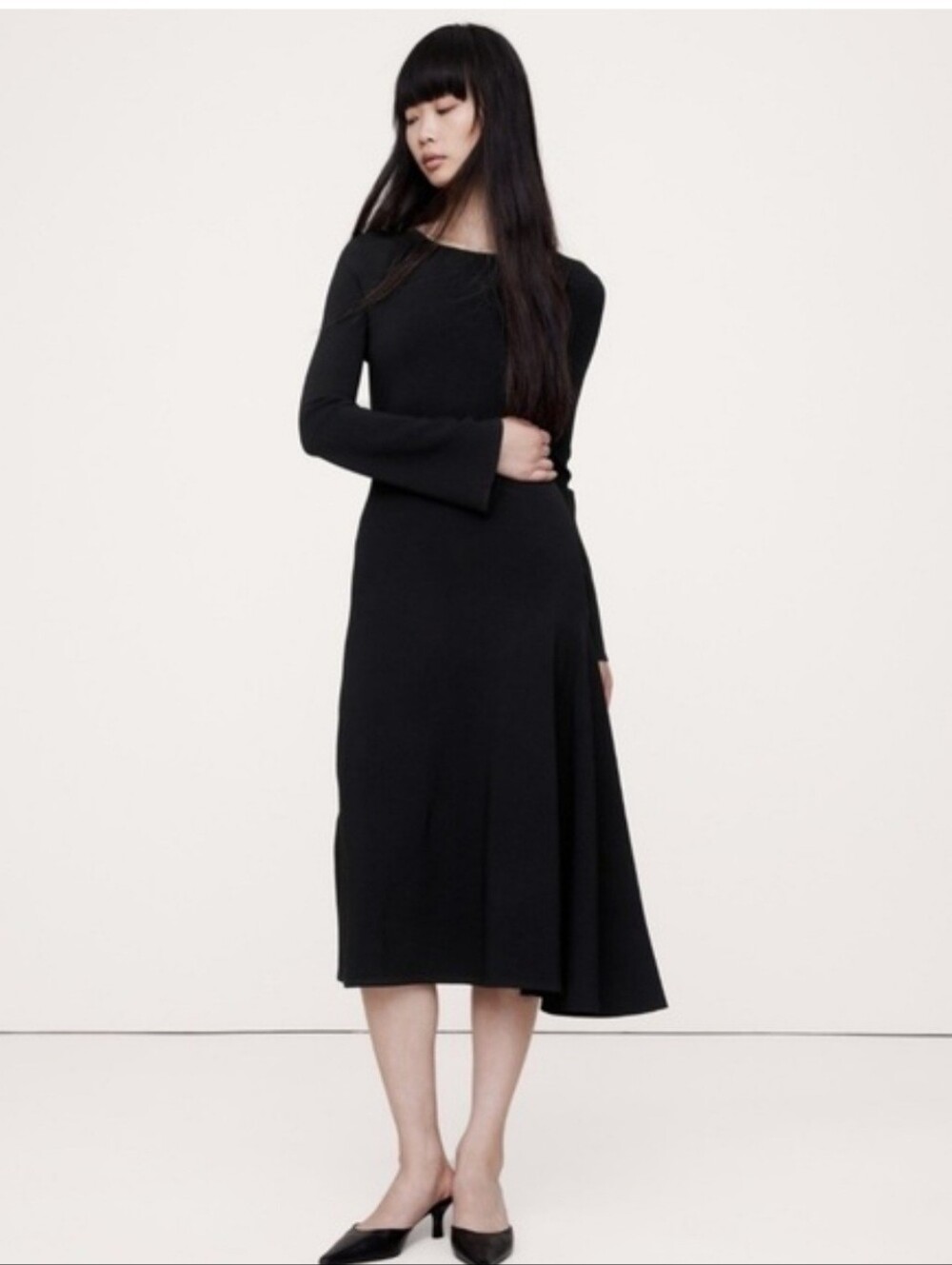Banana Republic Flare-Sleeve Midi Sweater Dress Black Size M NWT